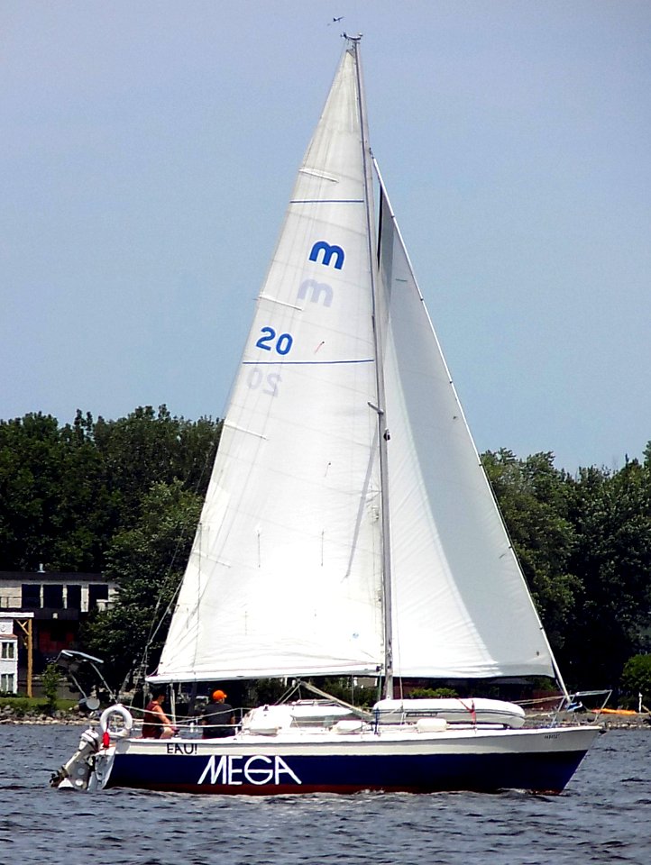 C&C Mega 30 One Design sailboat Eau Mega 3019