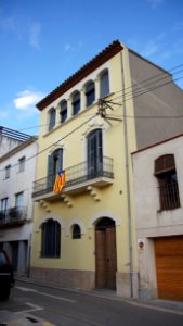 Caldes de Malavella, Habitatge al carrer Pla i Deniel, 16