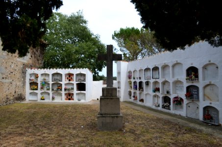 Caldes de Malavella, Sant Mateu de Franciac, Friedhof