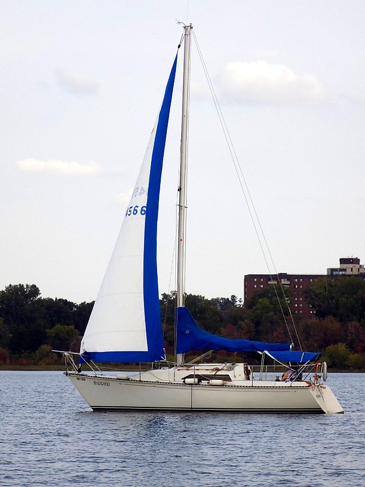 C&C 27 Mark V sailboat Harrier 1191