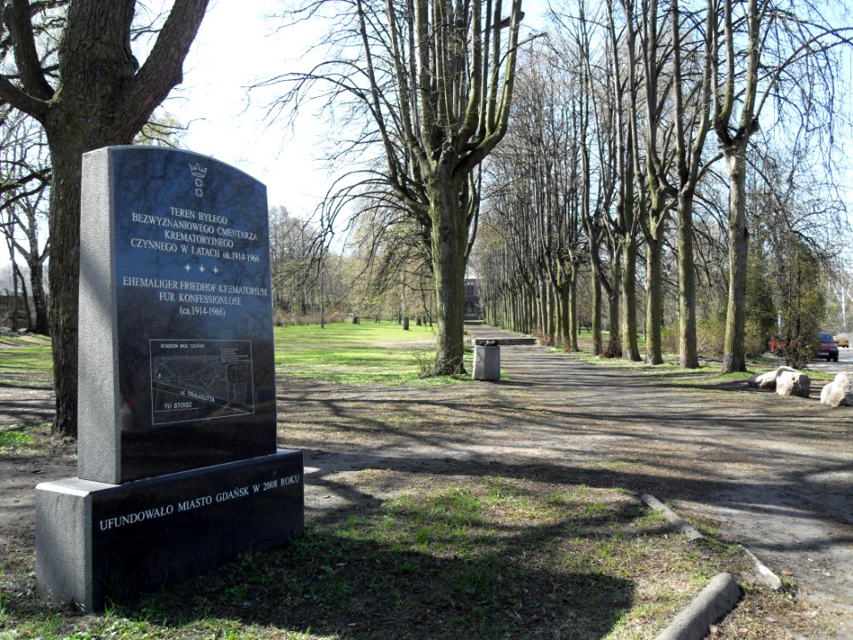 Były bezwyznaniowy cmentarz krematoryjny przy ulicy Traugutta w Gdańsku