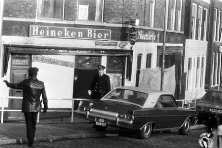Cafés, schietpartijen, politie, bewaking, Bestanddeelnr 932-5535