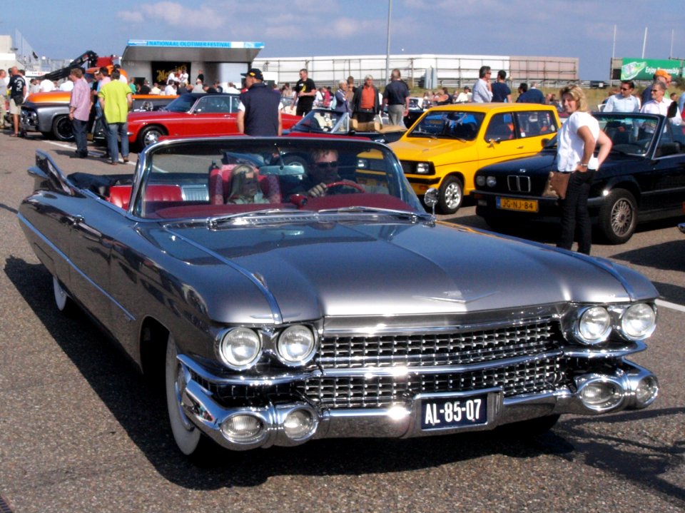 Cadillac 2D FW dutch licence registration AL-85-07 pic4