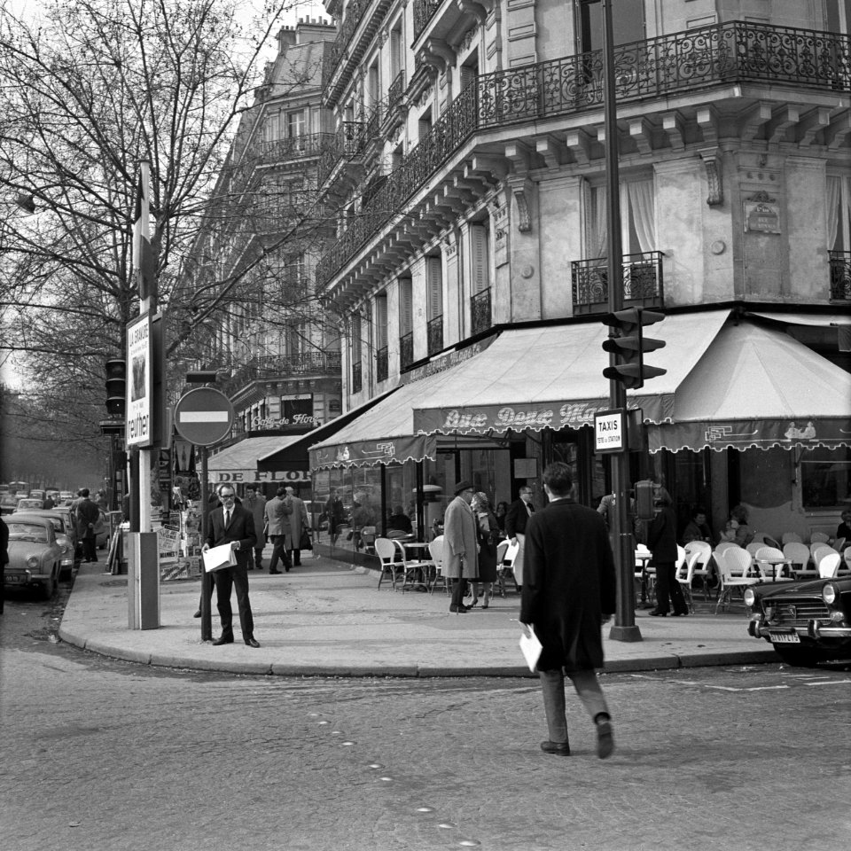 Café-restaurants in Saint-Germain-des-Prés, Bestanddeelnr 254-0633