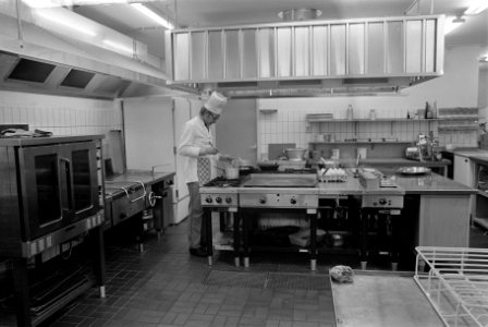 Cafe-restaurant Stuttenburgh in Monnickendam, opdracht Hotelrevue, Bestanddeelnr 926-0672