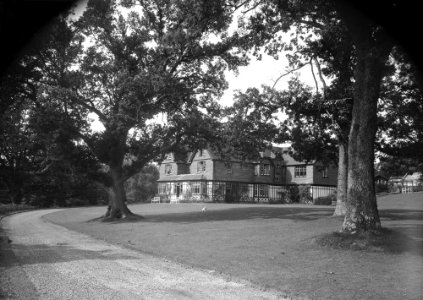 Caerwnon House, Cwmbach, Builth Wells (1293421)
