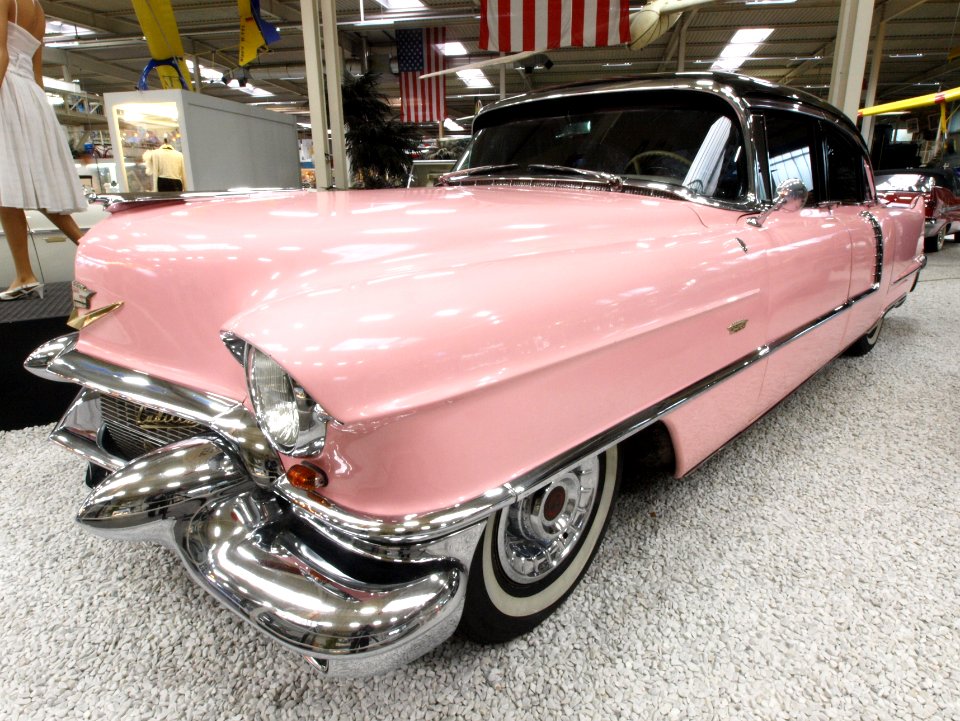 Cadillac Sedan pic2