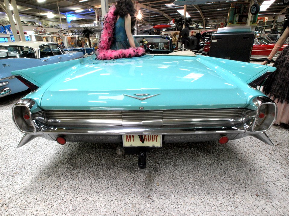 Cadillac Series 62 Convertible - 2