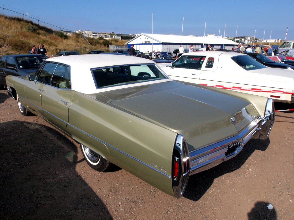 Cadillac SEDAN DE VILLE dutch licence registration AL-63-23 pic5