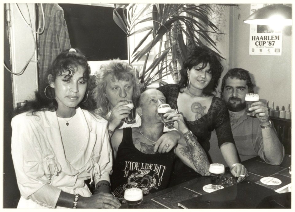 Café bar Weinig, Zijlstraat 55. Alice Cooper fanclubdag. NL-HlmNHA 54020830