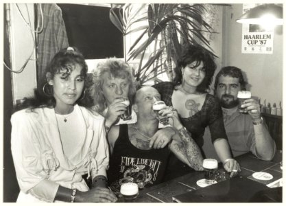 Café bar Weinig, Zijlstraat 55. Alice Cooper fanclubdag. NL-HlmNHA 54020830