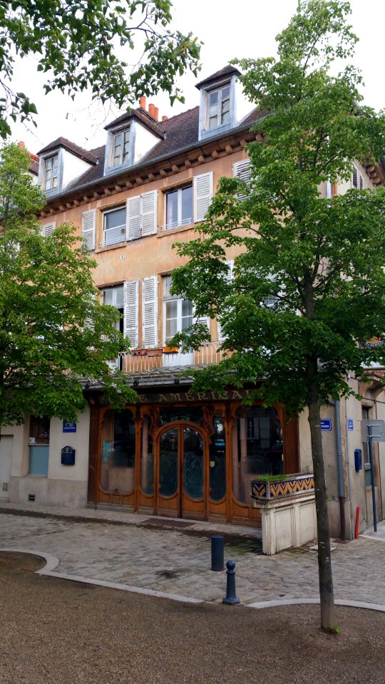 Café américain, Moulins 3