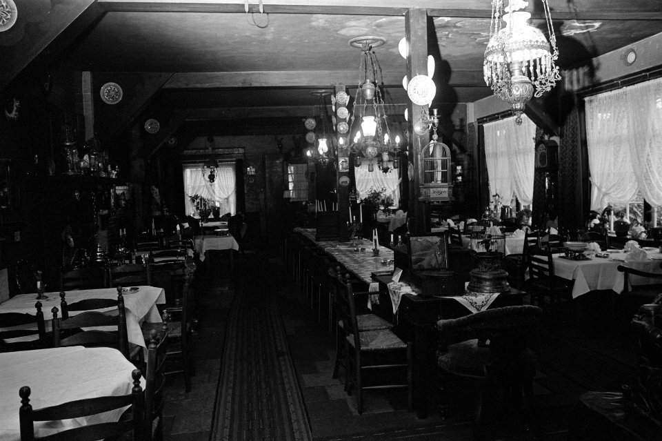 Cafe-restaurant Stuttenburgh in Monnickendam, opdracht Hotelrevue, Bestanddeelnr 926-0674