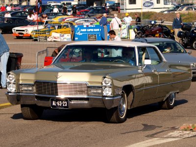 Cadillac SEDAN DE VILLE dutch licence registration AL-63-23 pic4