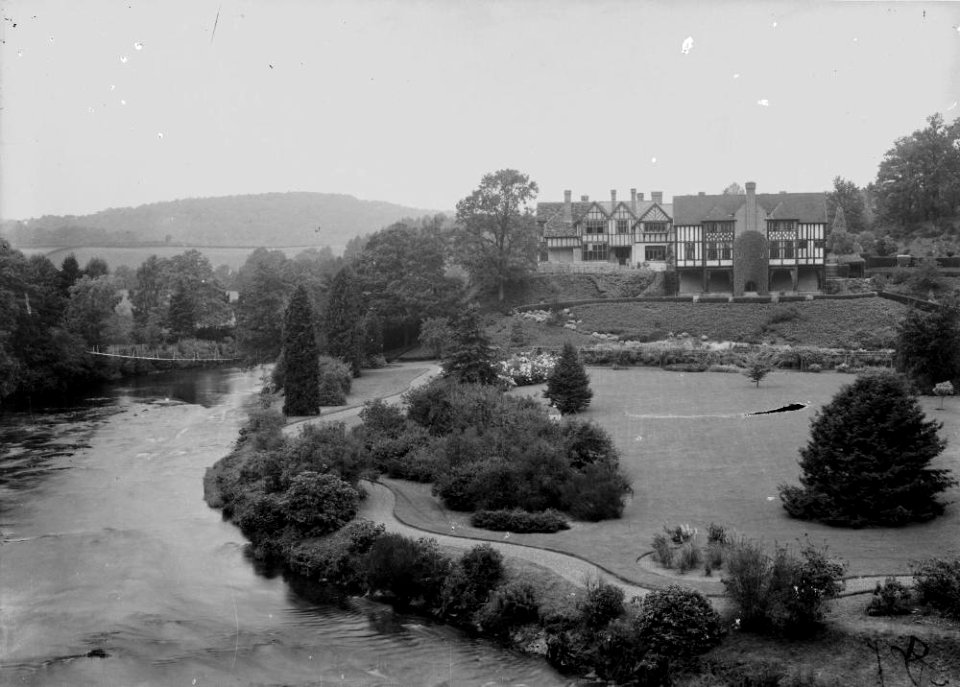 Caer Beris Manor (1294220)