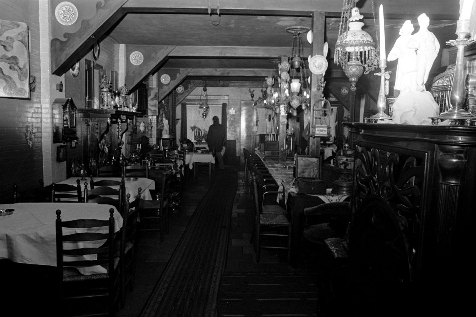 Cafe-restaurant Stuttenburgh in Monnickendam, opdracht Hotelrevue, Bestanddeelnr 926-0681