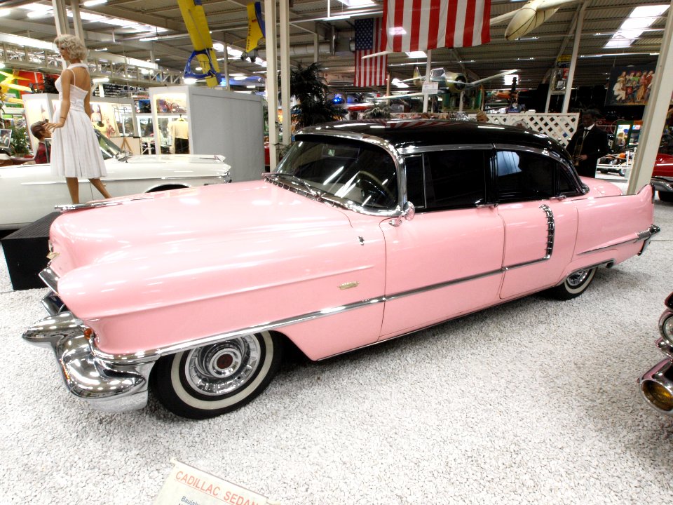 Cadillac Sedan pic1