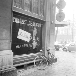 Café-Cabaret de Doofpot op het Rembrandtplein te Amsterdam, Bestanddeelnr 916-2152