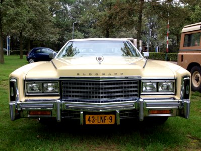 Cadillac eldorado (1978) at the Autotron, Licence registration 43-LNF-9 p5