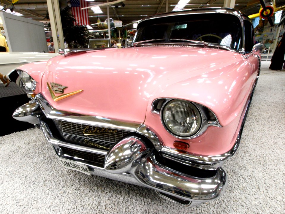 Cadillac Sedan pic3
