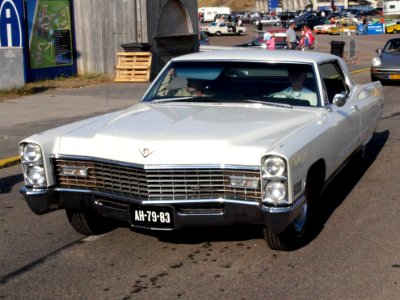 Cadillac Coupe de Ville AH-79-83