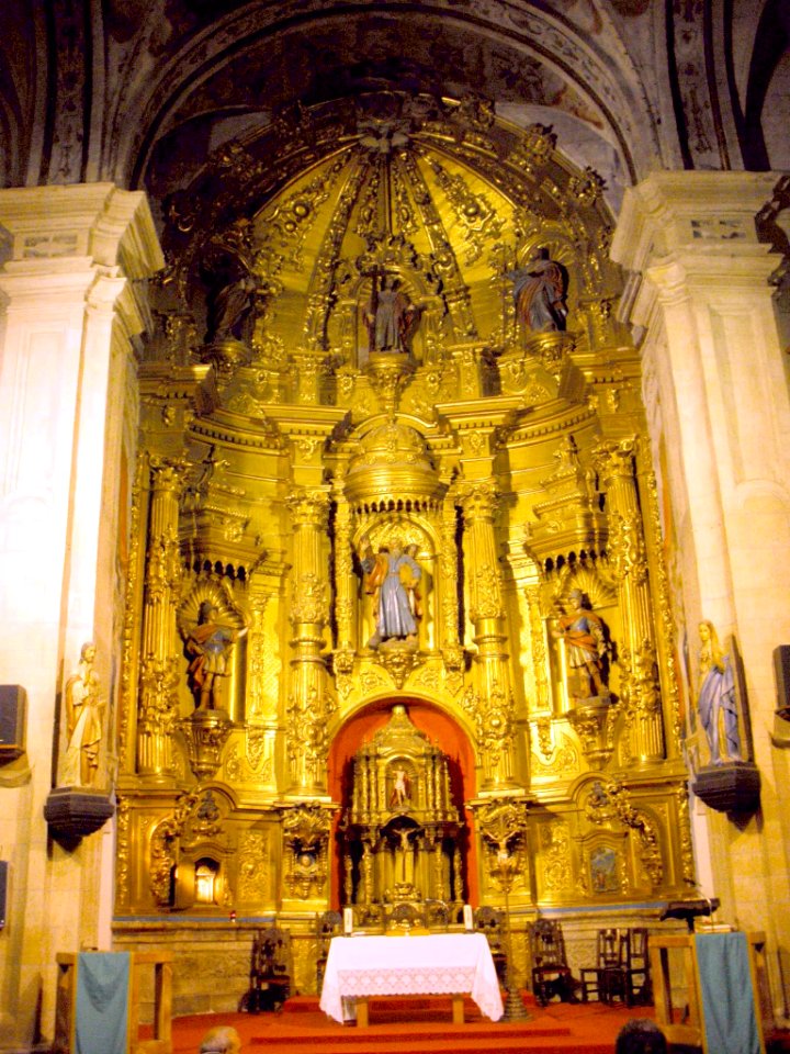 Calahorra - Iglesia de San Andrés, interior, retablo mayor 1