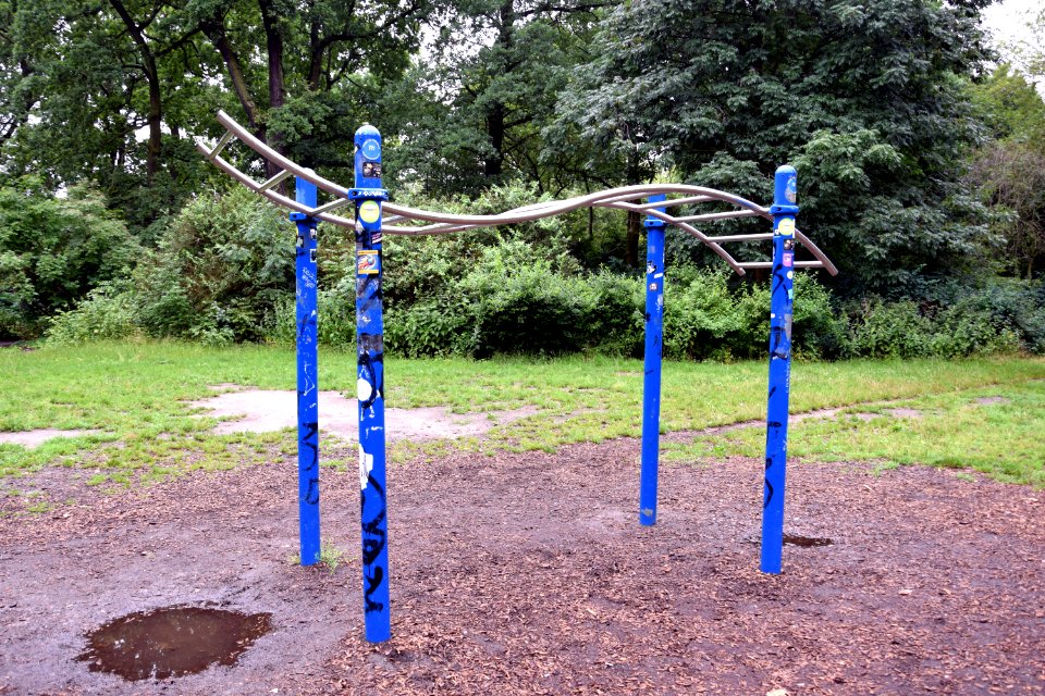 Calisthenics-Anlage Volkspark Friedrichshain 2v4