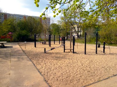 Calisthenics-Anlage in Berlin-Marzahn (nahe Eastgate) 2v2