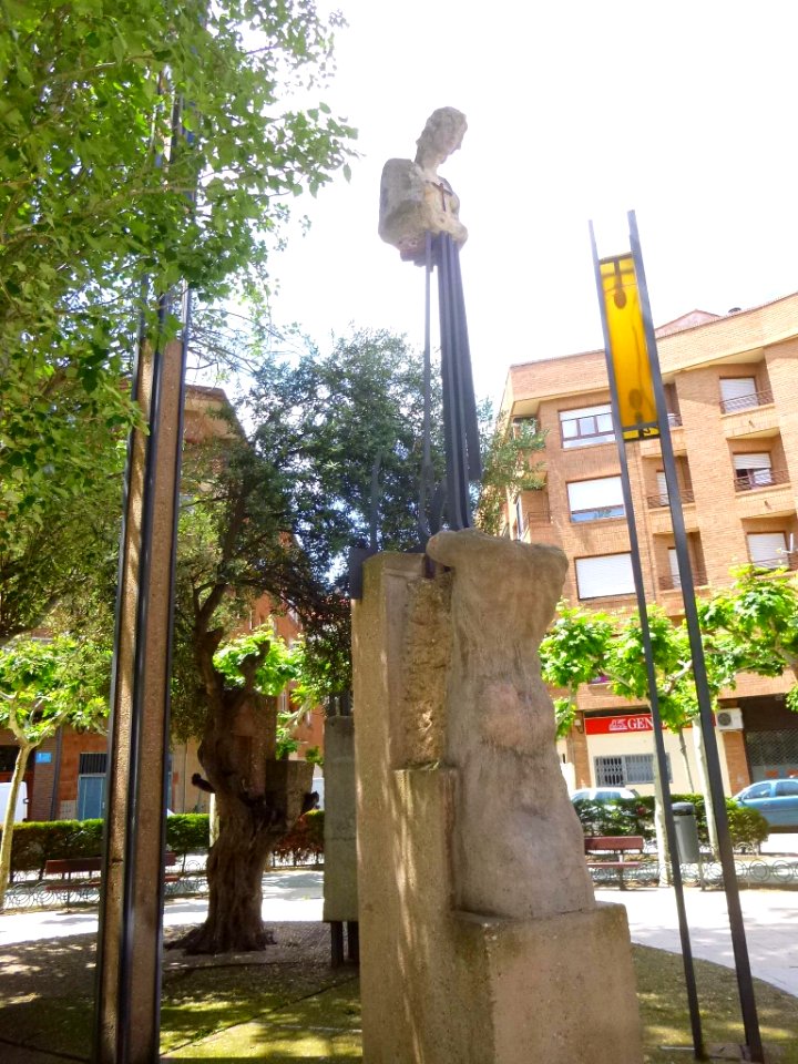 Calahorra - Monumento a la Libertad 3