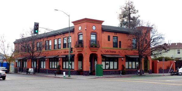 Café Dejéna, Oakland