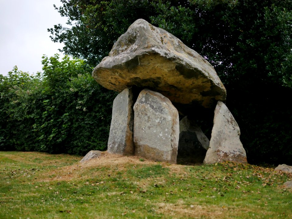 Carreg Coetan Arthur H8a