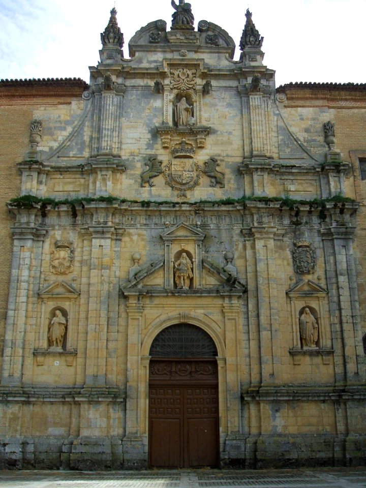 Carrión de los Condes - Monasterio de San Zoilo, iglesia 13
