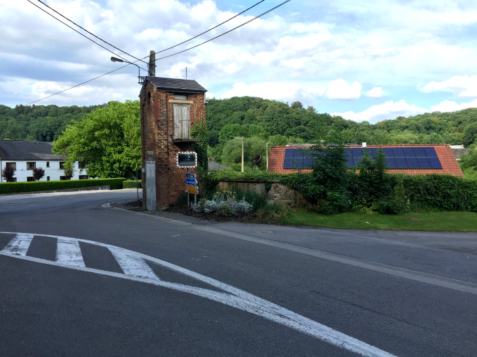 Carrefour chemin de Hameau et rue de Gomerée à Ham-sur-Heure