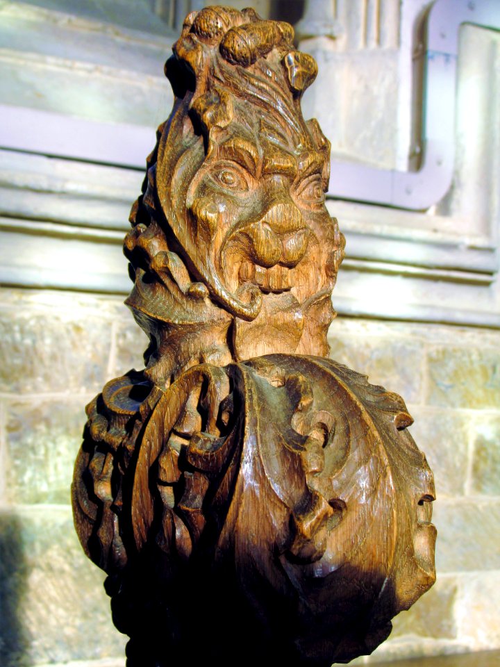 Carving in the stalls, Adderbury 5