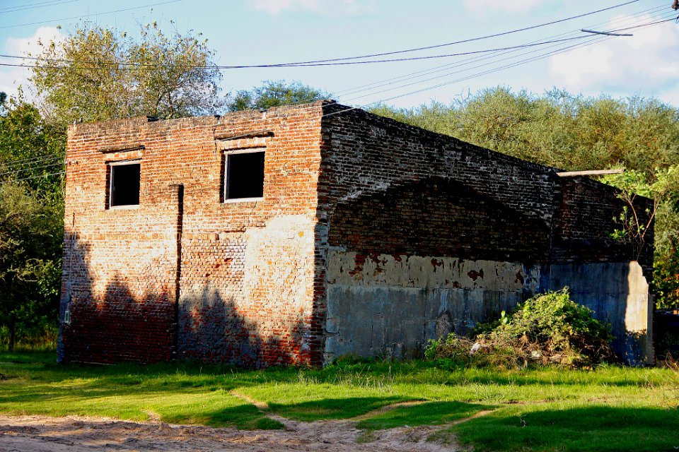 Casa Con Ojos (194608085)