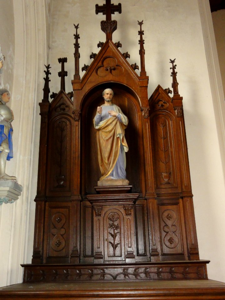 Carville-Pot-de-Fer (Seine-Mar.) église, autel latéral, retable avec statue