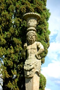 Caryatid in the Garden of the Caryatids - Villa Farnese - Caprarola, Italy - DSC02301