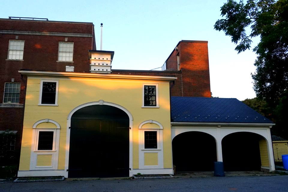 Carriage house - Whittemore-Robbins House -Arlington, MA - DSC02695