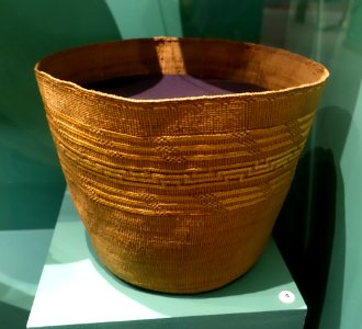 Carrying basket, Tlingit, Southern Alaska, collected c. 1878, fiber, spruce root, grass - Native American collection - Peabody Museum, Harvard University - DSC05877