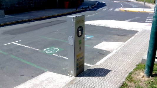 Carro eléctrico en Narón A Gándara