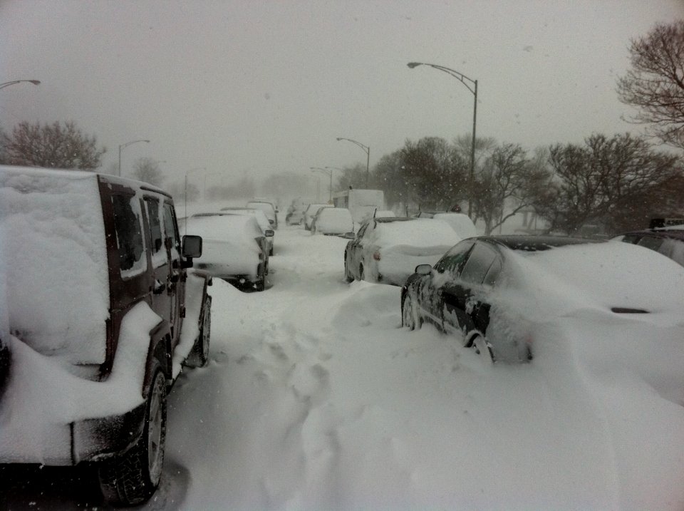 Cars stuck on Lake shore drive Chicago Feb 2 2011 storm