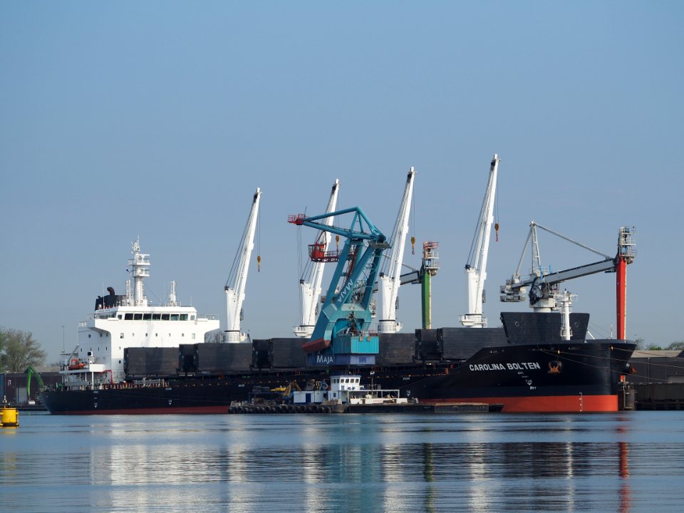 Carolina Bolten (ship, 2015) IMO 9718454, Vlothaven pic1