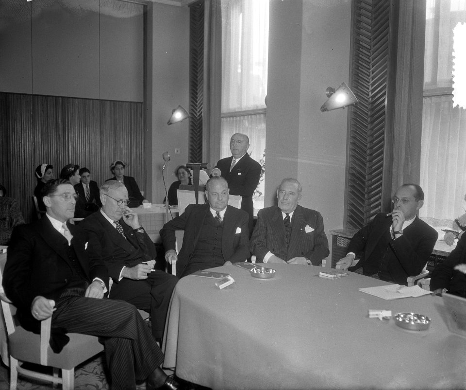 Carlton Hotel opening foyer. Opening, Bestanddeelnr 905-3642