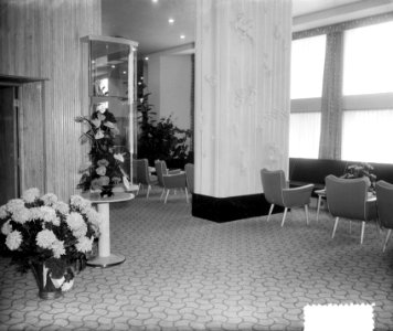 Carlton Hotel opening foyer. Opening, Bestanddeelnr 905-3641