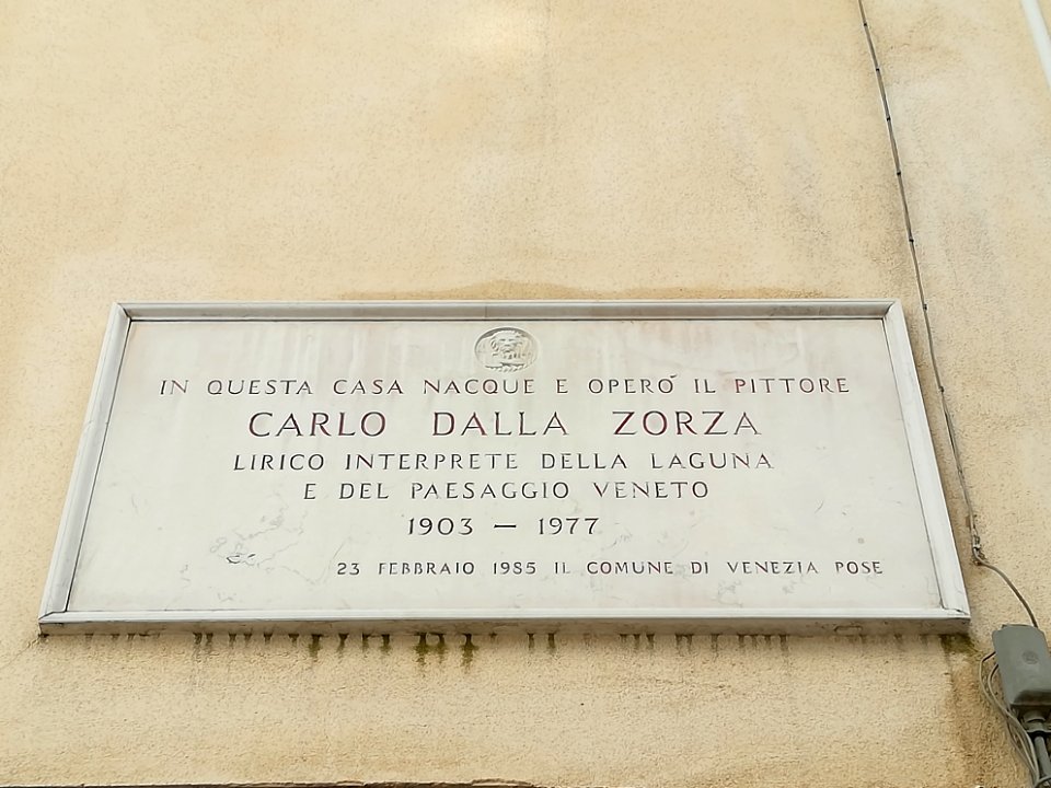 Carlo Dalla Zorza plaque in Venice. 02