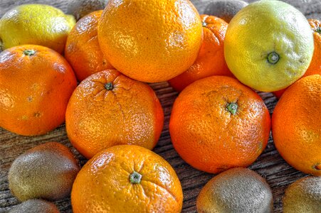 Lemon oranges table