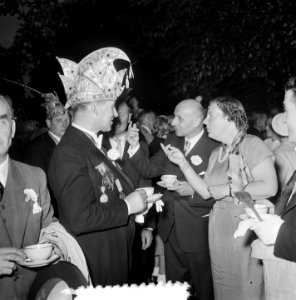 Carnavalsstemming Soestdijk bezoek Limburgers, Bestanddeelnr 905-9243