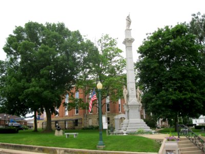 Carroll County Courthouse and Civil War monument photo