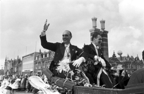 Carnavalsviering in Den Bosch , Prins Carnaval tijdens zijn intocht, Bestanddeelnr 912-0874