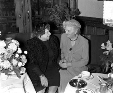 Caroline van Dommelen , 80 jaar met Heintje Davids, Bestanddeelnr 906-8351